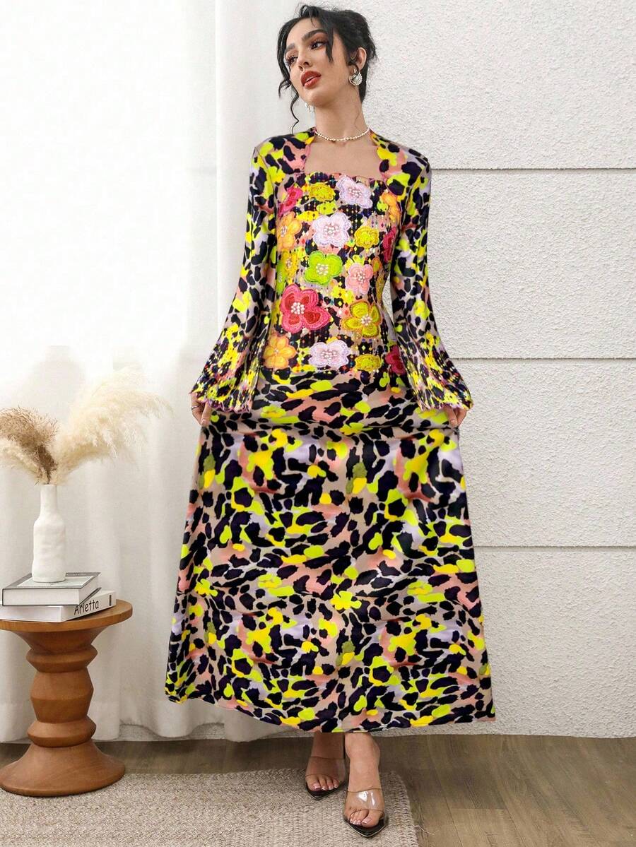 Al Najma 女式花卉豹纹喇叭袖优雅阿拉伯风格连衣裙 - 彩色 - 查看 1