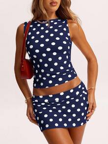 SHEIN BAE 这款夏季红白波点简约休闲露肩上衣，适合时尚街头、海滩度假、意大利之旅、通勤休闲、法国南部度假、海岛度假、蜜月旅行等场合。 - 藏蓝色 - 查看 7