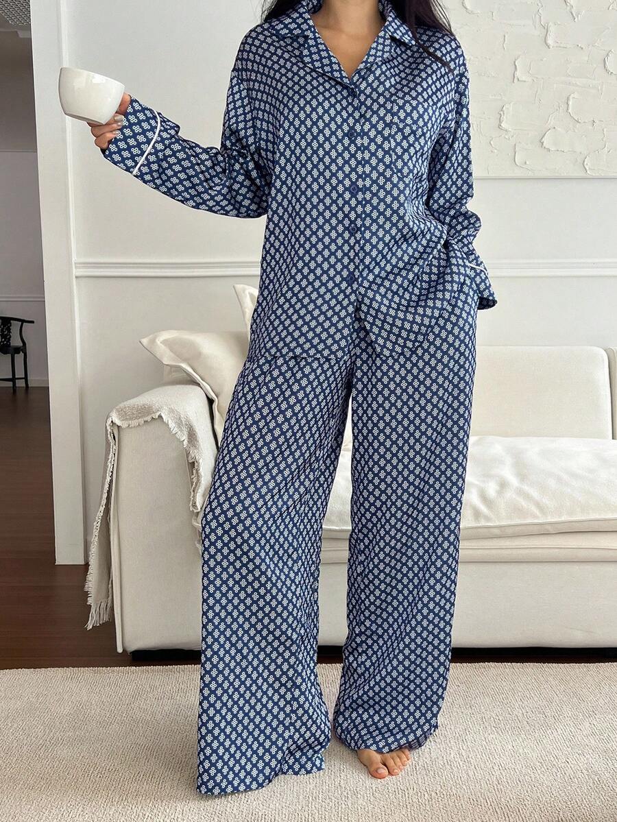 DAZY Geometric Floral Print Satin Women Pajama Set, Fall Winter Clothes - Blue - View 1