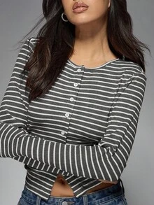 MISSGUIDED 纽扣前罗纹短款上衣长袖修身休闲秋冬基本款弹力现代时尚横条纹针织开衫 - 深灰色 - 查看 4