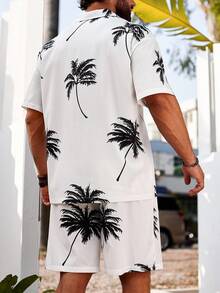 Manfinity RSRT 男士椰子樹印花落肩袖襯衫和短褲套裝 - 白色 - 查看 2