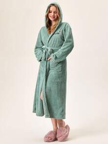 Loomlin RueChic Women Jacquard Plush Fabric Pocket And Hoodie Detail Letter Embroidery Detail Homewar Robe Sleep Robe Women Women Loungewear Robe With Hood - Mint Green - View 5