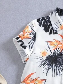 SHEIN Summer,Holiday,Traveler Young Boy Tropical Printed Vacation Leisure Collar Short Sleeves Regular Fit Two-Piece Set For Summer