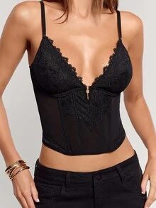 SHEIN BAE Solid Color Lace Sexy Fitted Cropped Camisole Top For Women,Black Corsets, Elegant Tops, Sexy Tops, Lace Corsets, Date Tops, Club Tops, Going Out Tops, Christmas Tops, Halloween Corsets