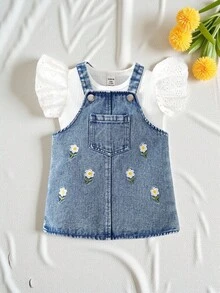 SHEIN Vintaside Kids 2 件装女婴白色罗纹上衣 + 蓝色牛仔刺绣吊带连衣裙，带口袋，适合户外