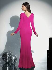 Coutiva 优雅的皇家蓝色长袖V领侧开衩水钻装饰晚礼服 - 玫紅色 - 查看 3