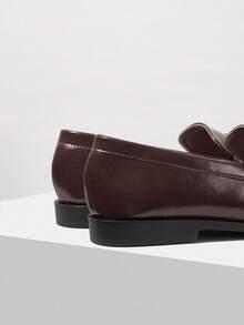 MOTF PREMIUM WOMEN'S CLASSIC SIMPLE PU LEATHER LOAFERS, COMFORTABLE RETRO BRITISH STYLE FLAT SHOES FOR AUTUMN/WINTER - Coffee Brown - View 10