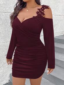 SHEIN Clasi Plus Size Women Off Shoulder Long Sleeve Solid Color Bodycon Dress - Red - View 4