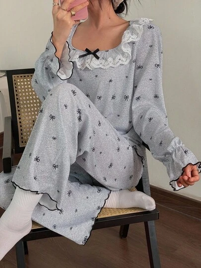 Snug Zone 撞色蕾丝边拼接蝴蝶结印花女士长袖上衣和裤子可爱睡衣套装，灰色睡衣套装，舒适优雅细节，秋冬服装