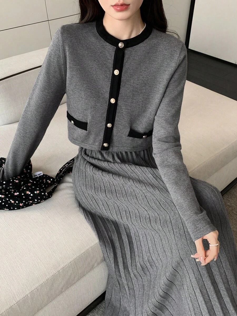 DAZY Bộ áo len cardigan cổ tròn và chân váy 2 món màu tương phản dành cho nữ, mùa thu - Xám - Xem 1