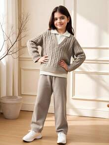 SHEIN 2 件套青少年女孩针织毛衣和裤子套装，时尚简约设计，秋冬 - 卡其色 - 查看 1