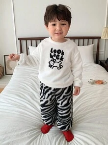 DAZY 2pcs Baby Boys' Sherpa Crew Neck Long Sleeve Top And Striped Pants Pajama Set Fall,Winter - Black and White - View 3