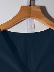 Franclia Damen einfarbiges minimalistisches ärmelloses Twist V-Ausschnitt Top, Alltagskleidung