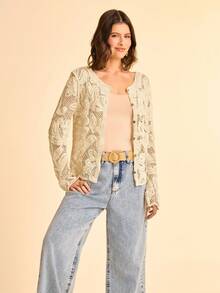 CAJUNI 女式杏色花卉针织开衫，配棕色椰子纽扣，长喇叭袖半透明毛衣 - 杏色 - 查看 7