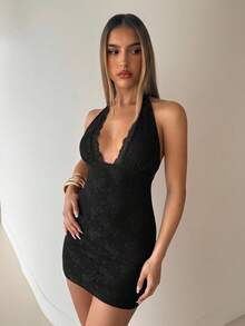 Aloruh 女式纯色深V领无袖露背蕾丝迷你连衣裙，合身时尚 - 黑色 - 查看 4