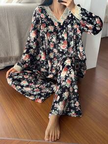 DAZY Ensemble de pyjama pour femmes avec imprimé floral, garniture en dentelle et manches bouffantes en polaire. Vêtements d'automne et d'hiver - Noir - Voir 6