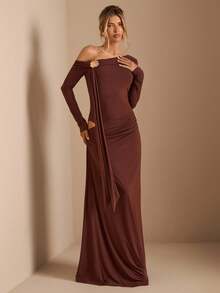 SHEIN BAE فستان كتف مكشوف بأكمام طويلة مع إبزيم معدني على الخصر مزين بكشكشة، فستان أنيق للمناسبات، الزفاف، وصيفات العروس، أعياد الميلاد، خريف/شتاء