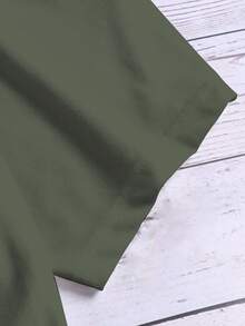 EMERY ROSE T-shirt ajusté à col V à manches courtes avec imprimé léopard et lettres de Paris, convient pour l'été - Militaire verte - Voir 4