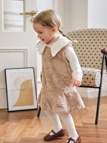 SHEIN Set de 2 piezas para bebé niña: Blusa de manga larga con cuello lindo en beige y vestido jumper grueso en color café para otoño/invierno 2025 - Caqui - Ver 5