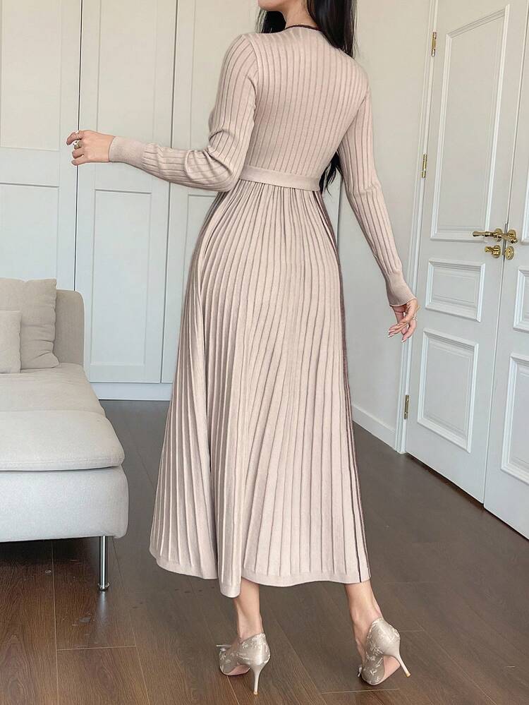 Women's Elegant Colorblock Collar Pleated Belt Sweater Dress, Autumn