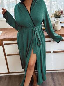 SHEIN Áo choàng ngủ có mũ trùm đầu bằng vải voan dệt hoa mềm mại, mặc nhà cỡ lớn, mùa thu và đông, trang phục ấm áp - màu xanh lá - Xem 3