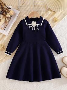 年轻女孩甜美可爱秋冬新款优雅珍珠花朵系腰针织连衣裙，适合度假穿着 - 藏蓝色 - 查看 4