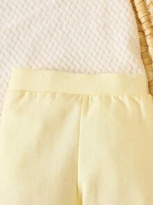 SHEIN 新生兒韓系卡通熊刺繡淡黃色運動衫與長褲 2 件套裝 秋季假期趣味圖案 秋冬款 - 卡其色 - 查看 3