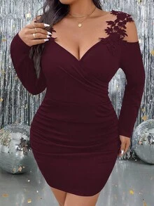 SHEIN Clasi Plus Size Women Off Shoulder Long Sleeve Solid Color Bodycon Dress - Red - View 1