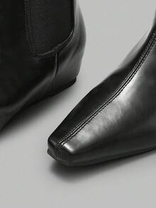 Ontre 女士欧美风踝靴，新款秋冬平底方头修身靴，圣诞节必备 - 黑色 - 查看 3