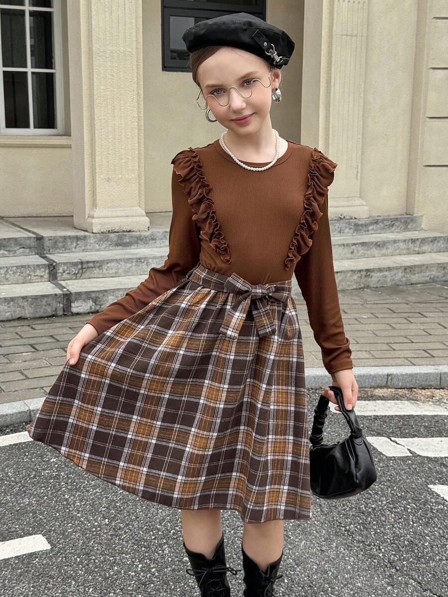 MODELY Tween Girl 女童针织拼布格子连衣裙,舒适罗纹面料,荷叶边下摆,收腰,休闲度假装,适合春秋季节 - 摩卡棕 - 查看 1