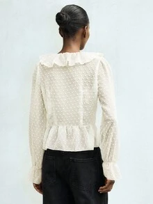 Lumivelle 全新纹理雪纺 V 领荷叶边系带衬衫 - 杏色 - 查看 2