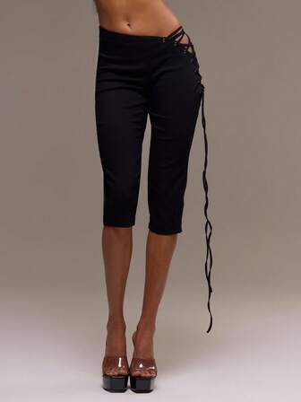 GloRilla x MUSERA Lace Up Side Silver Eyelet Asymmetric Waist Capri Cropped Fitted Trousers Cool Girl, Fall, Going Out, Sexy,  Costumes For Women Crimson Winter Christmas Party