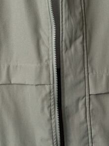 SHEIN 青少年男童军绿色长款连帽派克大衣，休闲学院风，舒适时尚，百搭实用，面料柔软，适合日常穿着、上学、圣诞节、郊游、户外活动、冬季、假期等场合。男童冬季外套，男童长款外套，青少年男童夹克，男童连帽外套，男士外套，秋冬季服装，羽绒服。