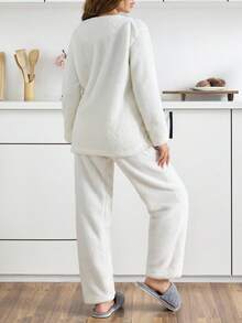 EURMUSE 2件套毛绒熊猫刺绣睡衣套装 - 白色 - 查看 2