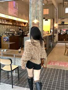 DAZY 女士露肩亮片长袖毛衣，秋冬/新年款 - 咖啡棕 - 查看 2