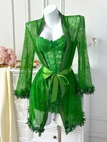 SHEIN 2 件套：3D 花卉蕾丝睡袍 + 鱼骨腰部设计蕾丝吊带睡袍 - 青檸色 - 查看 4