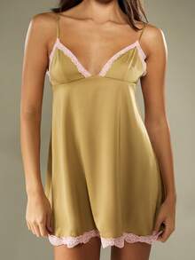 MISSGUIDED 奢华蕾丝边缎面迷你吊带裙优雅高腰派对晚礼服，带有粉色精致细节 - 淡黃色 - 查看 4