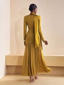 Zivah 2025 春夏新品 音乐节、复活节、圣帕特里克节、西部风、游牧风、生日派对、毕业典礼、学院风、学生风、日常休闲、基本百搭、休闲、邮轮旅行、海滩、日光浴、网络热潮、街头潮流、婚礼宾客波西米亚风、通勤、早午餐、机场 棕绿色 V 领长袖针织拼布网眼中长连衣裙（配围巾腰带） - 軍綠色 - 查看 2