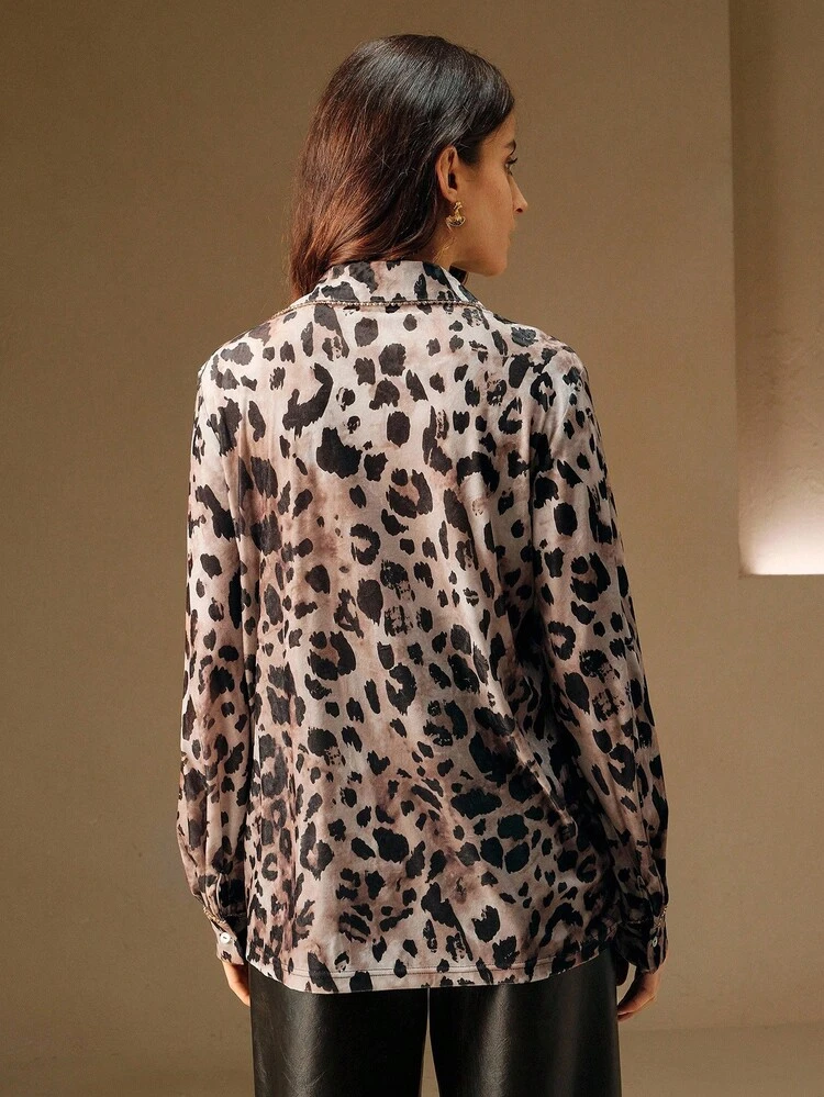 Autumn/Winter Fashionable Leopard Print Urban Chic Pearl Chain Design Women Shirt