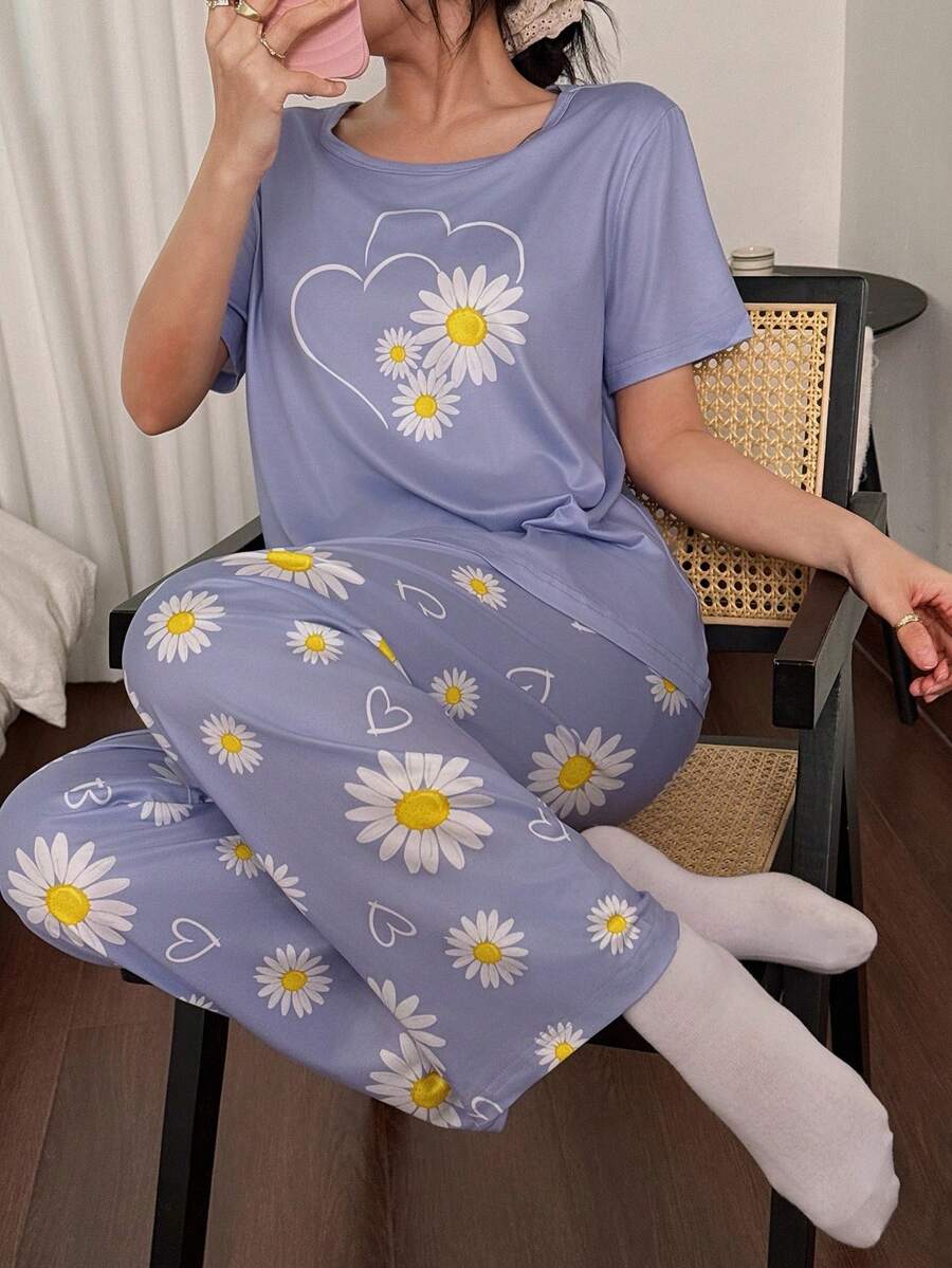 SHEIN Set de pijama de 2 piezas con estampado de corazón y margarita de manga corta para mujer, conjunto de pijama con margarita, ropa de dormir linda, conjunto de pijama lindo