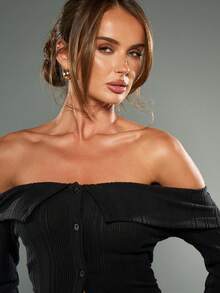 MISSGUIDED Cárdigan acanalado con botones y hombros descubiertos, top corto de manga larga - Negro - Ver 5