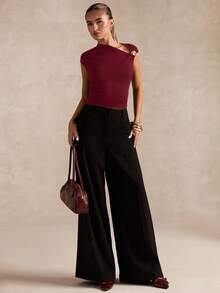 SHEIN BAE Women's Fashionable Elegant Solid Color Oblique Shoulder Short T-Shirt,Red Top