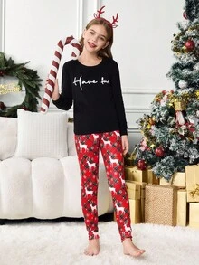 SHEIN Áo thun dài tay cổ tròn in chữ dễ thương cho bé gái tuổi mới lớn và quần legging họa tiết hươu kẻ caro thoải mái mặc ở nhà, phù hợp cho mùa thu/đông, đồ ngủ Giáng sinh, đồ ngủ kẻ caro đỏ - Đỏ - Xem 3