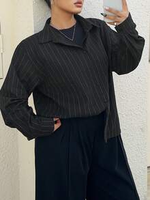 Dazy Plus Áo sơ mi đen dài tay dáng rộng ve kẻ sọc thường ngày - màu đen - Xem 5