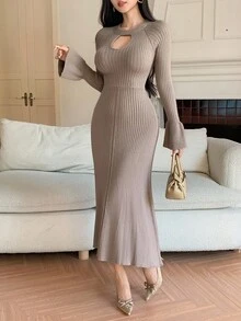 DAZY 女款優雅純色喇叭袖針織洋裝，秋季長袖上衣 - 酒紅色 - 查看 5