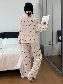 SHEIN 女士翻领爱心条纹长袖上衣和裤子睡衣套装 女士爱心印花睡衣套装 可爱睡衣套装 条纹爱心睡衣 女士爱心睡衣 带爱心图案的睡衣套装，秋冬服装 - 棕色 - 查看 2