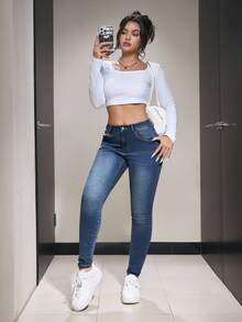 SHEIN PETITE 女式休闲水洗修身牛仔裤 - 中等水洗藍 - 查看 1