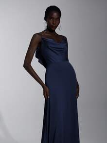 Elitara Elegant & Luxurious Green Ruffle Trim Bridesmaid Dress - Navy Blue - View 3