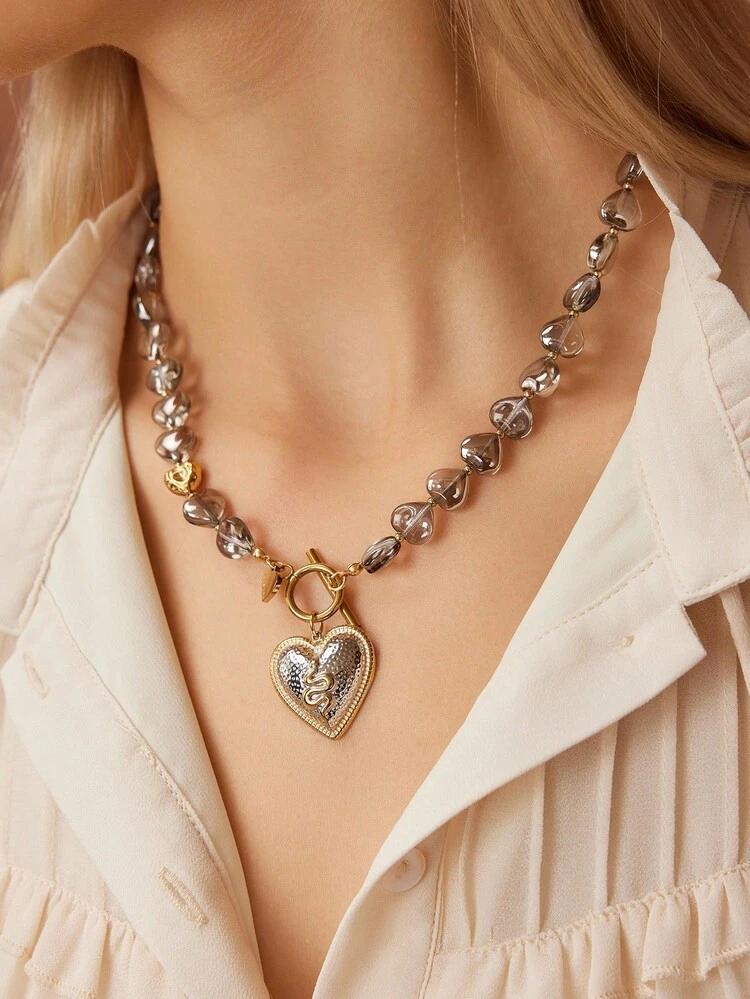FASHIONABLE & ELEGANT HEART PENDANT NECKLACE FOR WOMEN