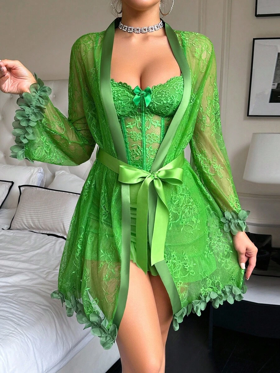 SHEIN 2 件套：3D 花卉蕾丝睡袍 + 鱼骨腰部设计蕾丝吊带睡袍 - 青檸色 - 查看 1